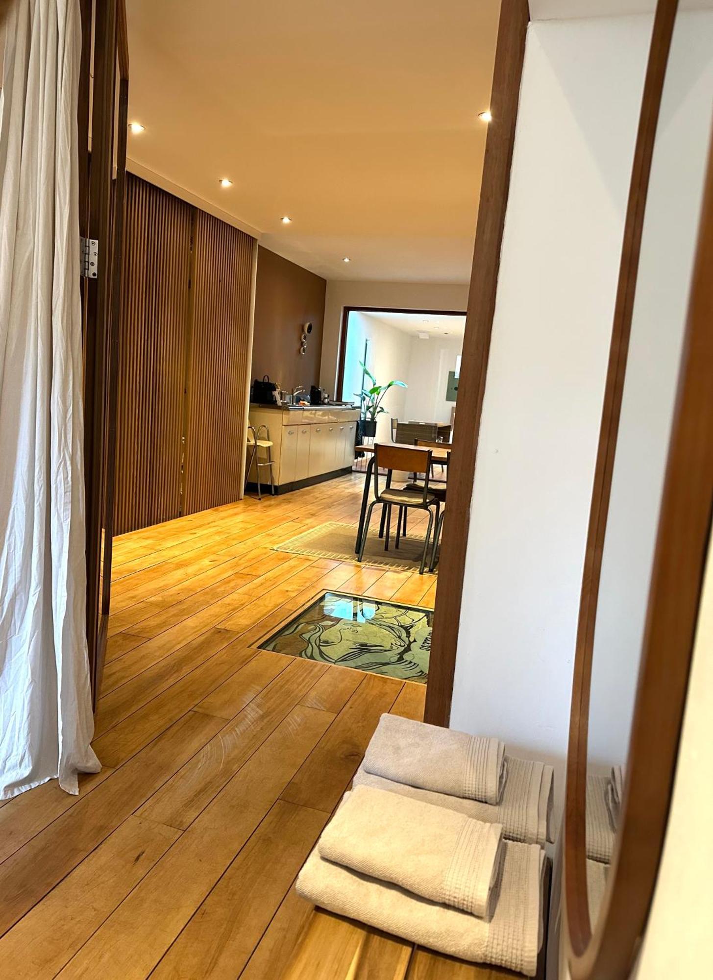 Senang Apartment